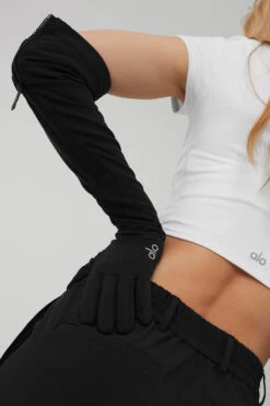 Sleek City Gloves - Black -Style Avenue A0184W 01 b1 s1 a3 1 m89