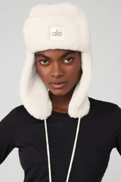 Faux Fur Polar Hat - Ivory -Style Avenue A0416U 03299 b1 s1 a1 1 m100 1360ebe6 546a 4038 824a 7a9378702324