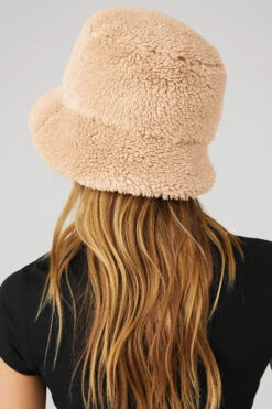 Foxy Sherpa Bucket Hat - Camel -Style Avenue A0461U 01660 b1 a2 m89