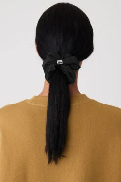 Bead It Oversized Scrunchie - Black 7 Bead It Oversized Scrunchie - Black -Style Avenue A0494U 01 b1 a2 m18