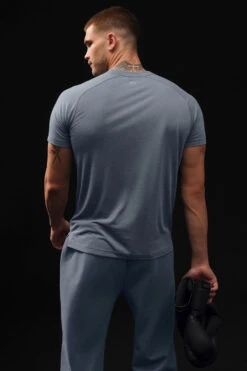 Triumph Raglan Tee - Steel Grey 9 Triumph Raglan Tee - Steel Grey -Style Avenue M1133R 05541 b1 s1 a2 1 m108