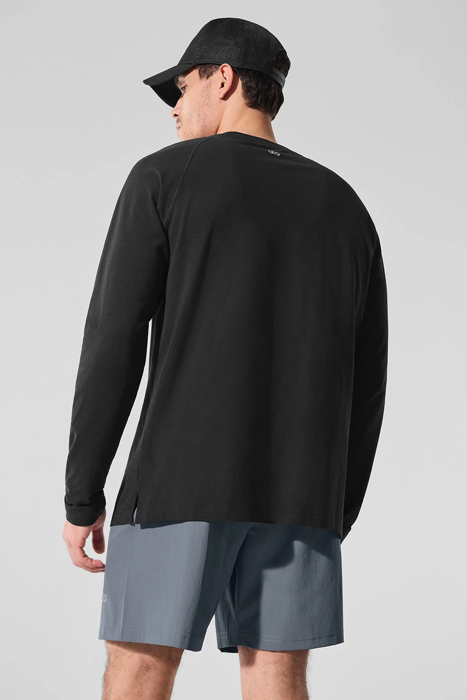 Alo Vapor Crewneck Long Sleeve - Black 5 Alo Vapor Crewneck Long Sleeve - Black - Image 3