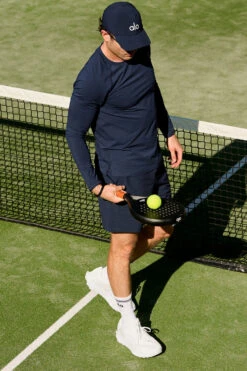 Alo Vapor Crewneck Long Sleeve - Navy 13 Alo Vapor Crewneck Long Sleeve - Navy -Style Avenue M3266R 03842 b2 s1 a1 m220