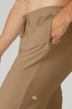 Conquer Revitalize Pant - Gravel -Style Avenue M5070R 01347 b1 s3 a4 1 m108