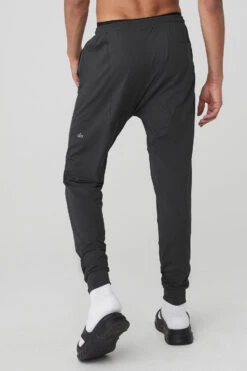 Conquer Revitalize Pant - Anthracite 8 Conquer Revitalize Pant - Anthracite -Style Avenue M5070R 02125 b1 s3 a3 1 m93
