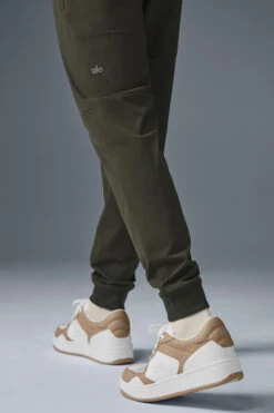 Co-Op Pant - Stealth Green -Style Avenue M5190R 04672 b1 s1 a4 1 m214