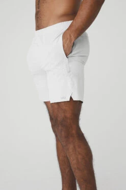 7" Traction Short - White 9 7" Traction Short - White -Style Avenue M6081R 00 b1 s3 a4 1 m93