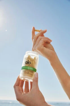 Superfood Multivitamin - 60 Pack -Style Avenue N1001F 00 b1 s1 a4 1737b153 d0d0 408e 9d18 f5597fbfe958