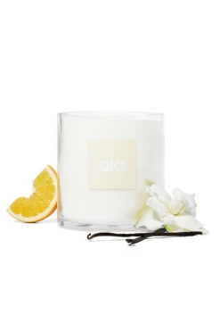 Alo Love Candle - 60 Oz -Style Avenue N7015F 00 b1 s1 a3