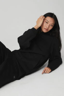 Renown Heavy Weight Hoodie - Black -Style Avenue U3013R 01 b1 s1 a4 2 m54