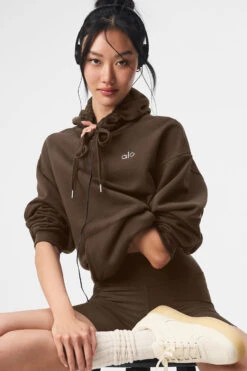 Accolade Hoodie - Espresso -Style Avenue U3032RG 04064 b1 s1 a4 1 m54