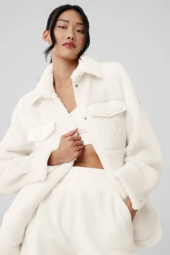 Sherpa Edge Shacket - Ivory 11 Sherpa Edge Shacket - Ivory -Style Avenue U4029R 03299 b1 s1 a5 1 m54