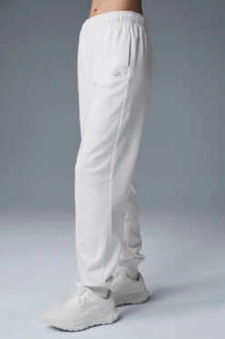 Accolade Sweatpant - White -Style Avenue U5013RG 01300 b1 s1 a3 1 m54
