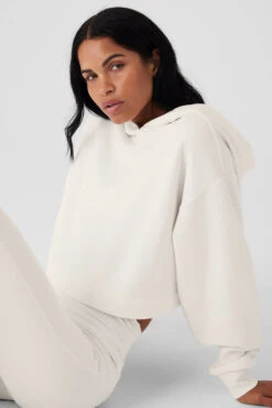 Bae Hoodie - Ivory -Style Avenue W3814R 03299 b1 s1 a4 2 m18