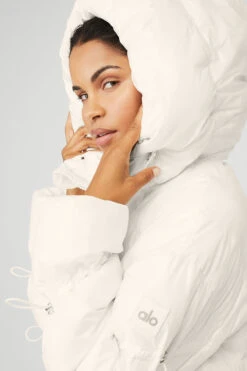 Stunner Puffer Jacket - Ivory -Style Avenue W4430R 03299 b1 s1 a4 1 m18