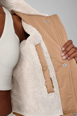 Orion Cropped Puffer - Toasted Almond -Style Avenue W4464R 05131 b1 s1 a4 1 m76 9e9b8dbe 4c08 42f8 9ec5 93e1cfad639a