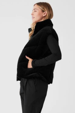 Ribbed Velour Mountain Side Puffer Vest - Black -Style Avenue W4467R 01 b1 s1 a2 1 m89