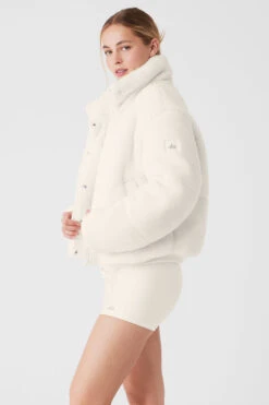 Sherpa Snow Angel Puffer - Ivory 9 Sherpa Snow Angel Puffer - Ivory -Style Avenue W4473R 03299 b1 s1 a2 1 m89