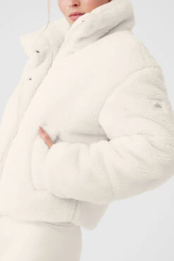 Sherpa Snow Angel Puffer - Ivory 10 Sherpa Snow Angel Puffer - Ivory -Style Avenue W4473R 03299 b1 s1 a4 1 m89