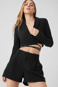 Cropped Status Blazer - Black 9 Cropped Status Blazer - Black -Style Avenue W4489R 01 b1 s1 a4 1 m89 d5a8dd1a 869d 47e9 ac31 493708d0413e