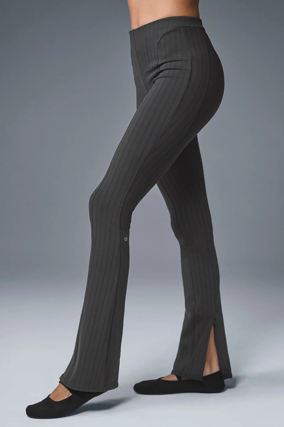 High-Waist Pinstripe Zip It Flare Legging - Anthracite/Black 4 High-Waist Pinstripe Zip It Flare Legging - Anthracite/Black - Image 2