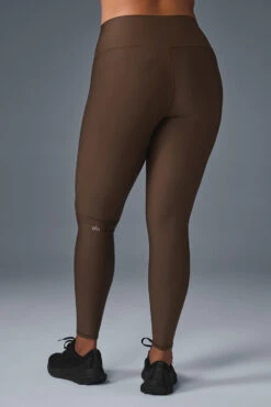 High-Waist Airlift Legging - Espresso -Style Avenue W51314R 04064 b1 s1 a2 1 m182