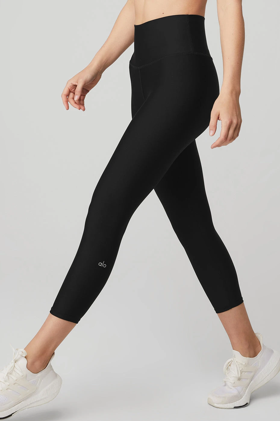 High-Waist Airlift Capri - Black 5 High-Waist Airlift Capri - Black - Image 3